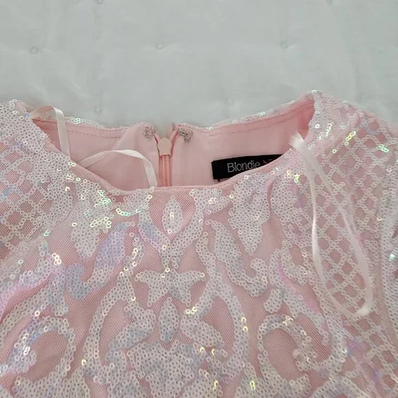 Blondie nites pink iridescent feathers dress - Picture 2 of 4